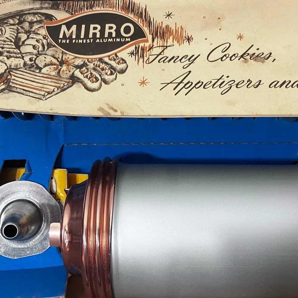 Vintage MIRRO Cookie and Pastry Press